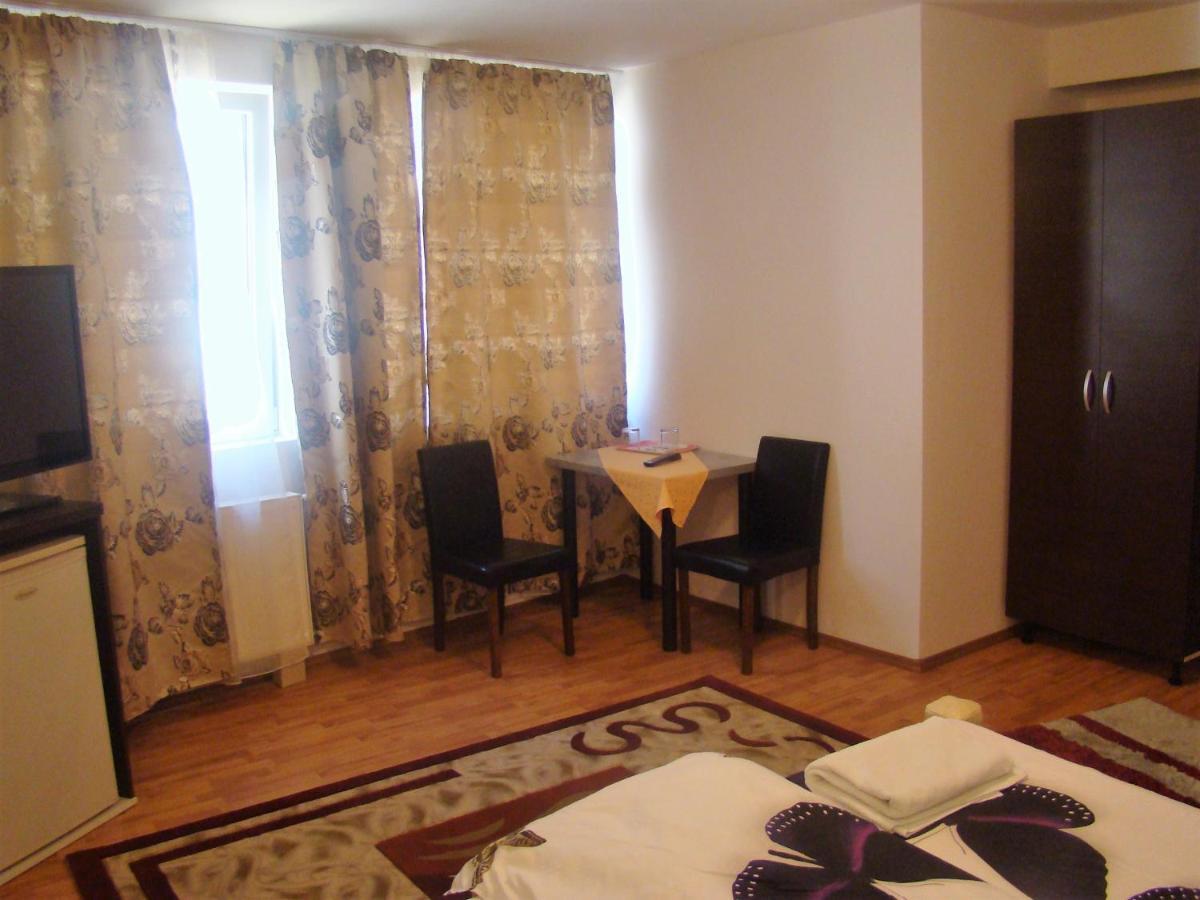 קלוז'-נאפוקה Guest House Andrei מראה חיצוני תמונה