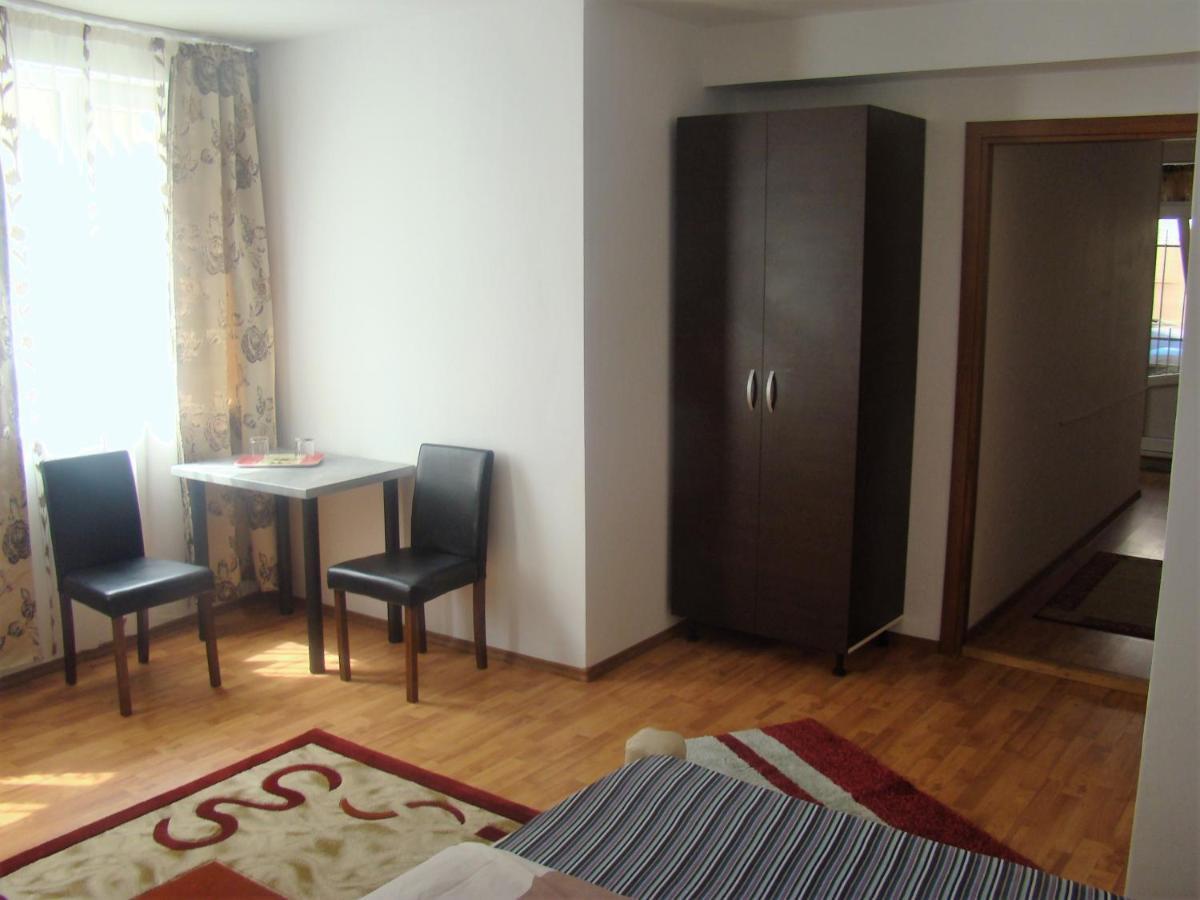 קלוז'-נאפוקה Guest House Andrei מראה חיצוני תמונה