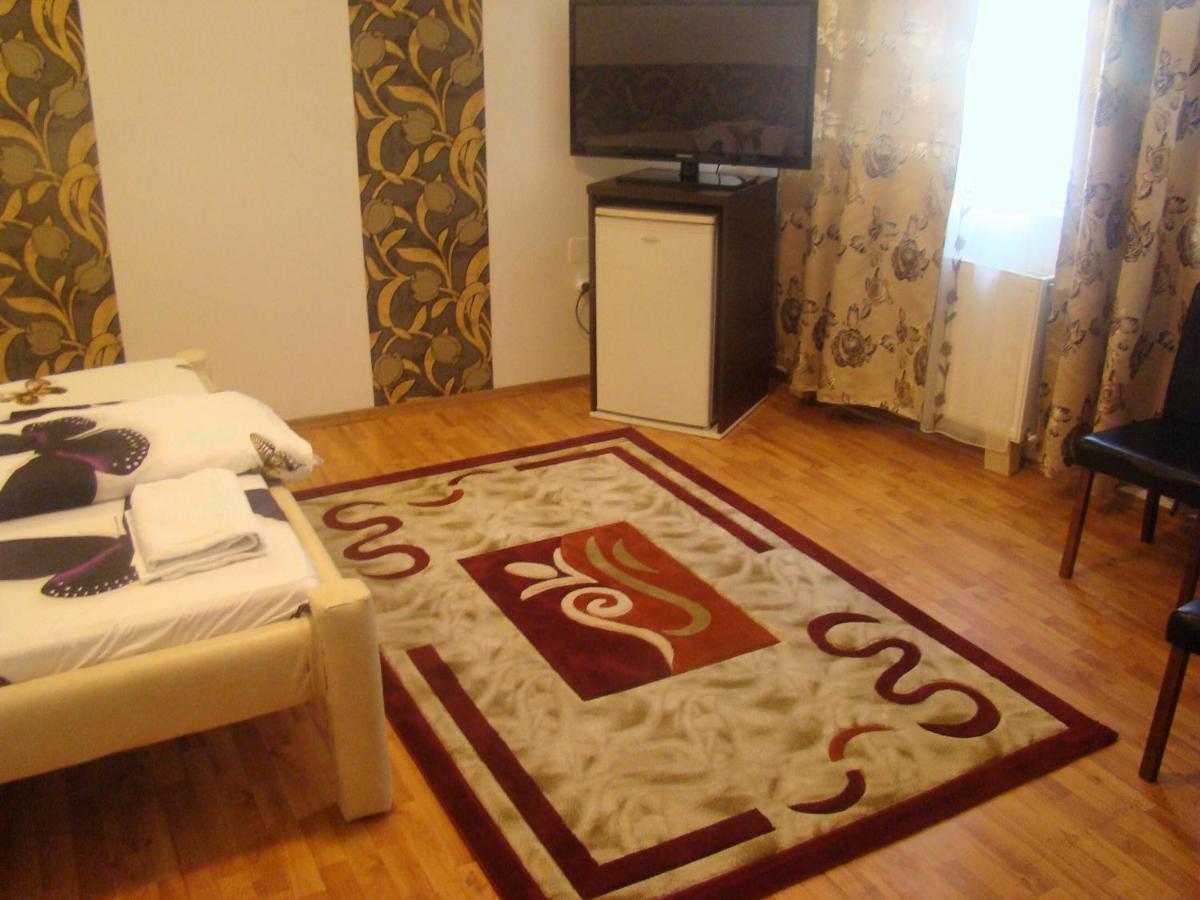 קלוז'-נאפוקה Guest House Andrei מראה חיצוני תמונה